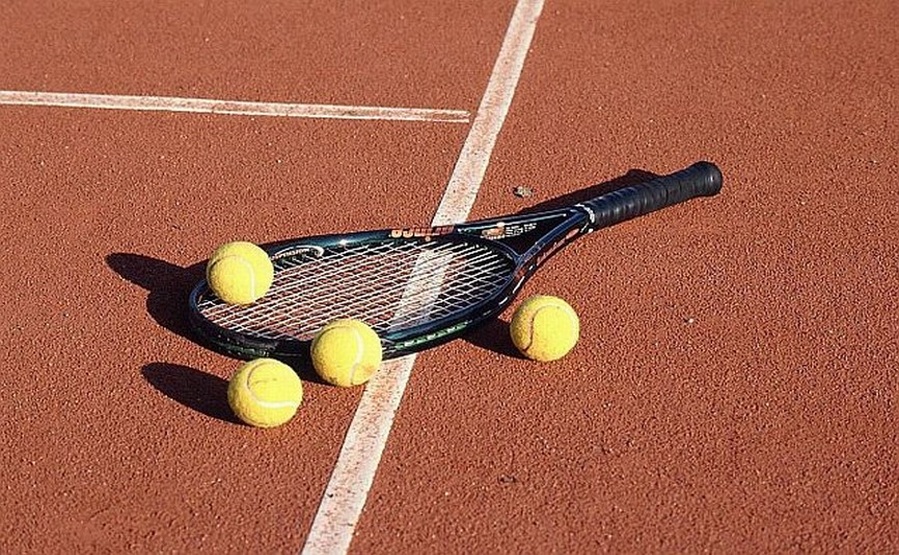 Почему профессиональные игроки любят делать ставки на теннис вживую при ставках на спорт? Почему мы также рекомендуем делать ставки на теннис ...